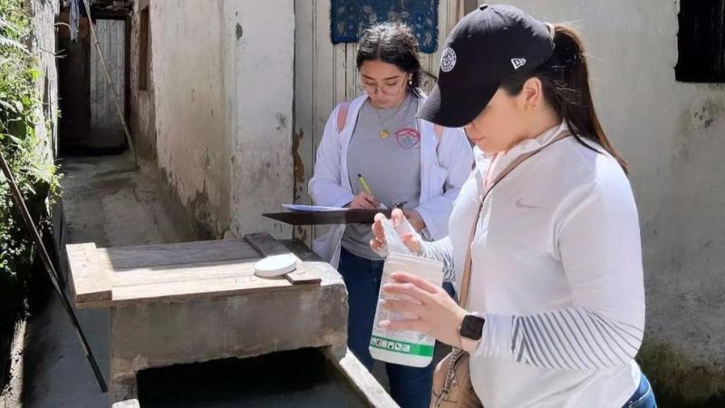 limpieza en centros educativos por dengue