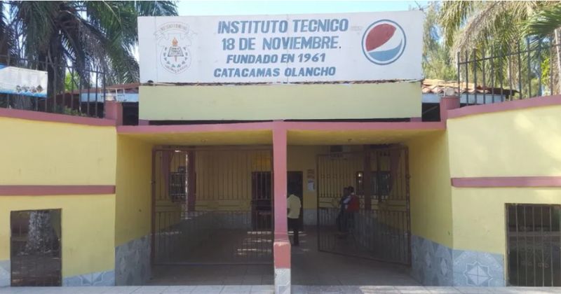 Intervienen tres centros educativos exigiendo la Semana del Estudiante