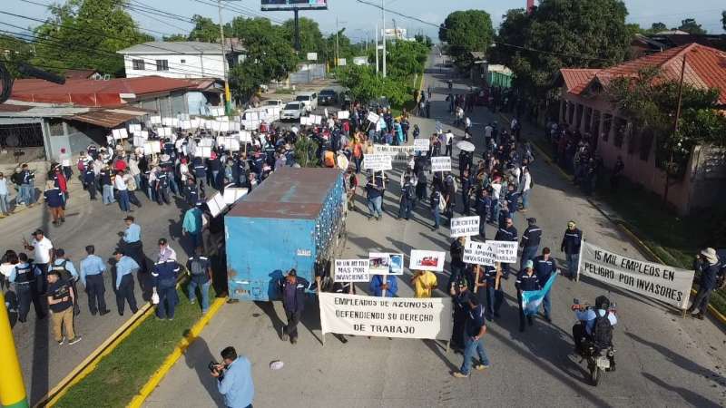 "Perderemos nuestro trabajo por los invasores", decían los ciudadanos.